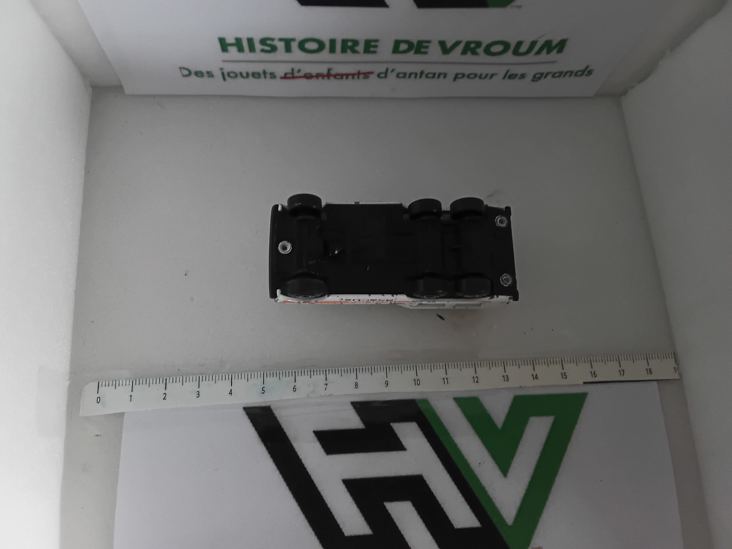 Véhicule Police Rescue Matchbox Lesney (Blanc) – Image 7
