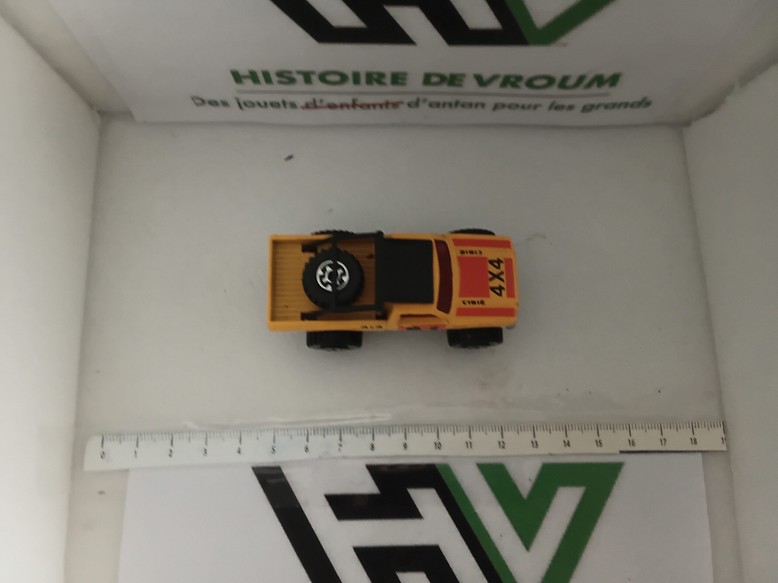 Camion 4x4 Open Back Truck Matchbox – Image 5
