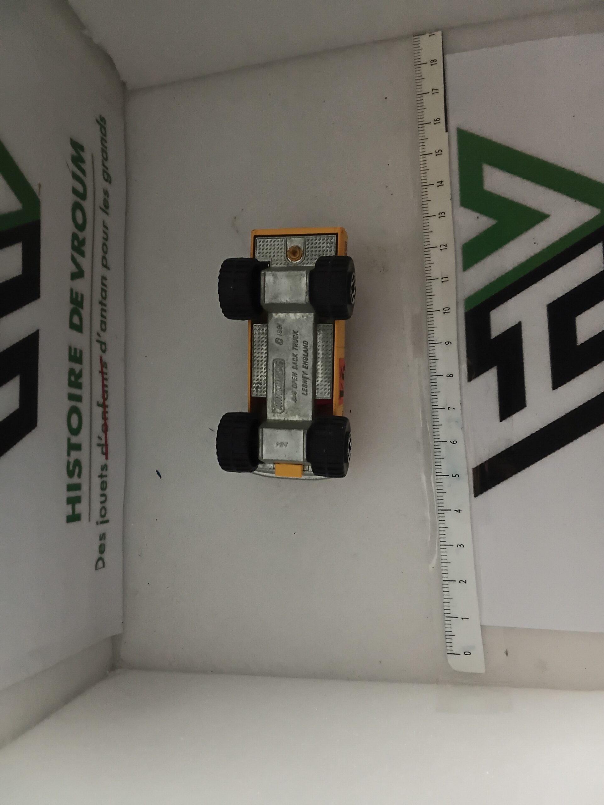 Camion 4x4 Open Back Truck Matchbox – Image 6