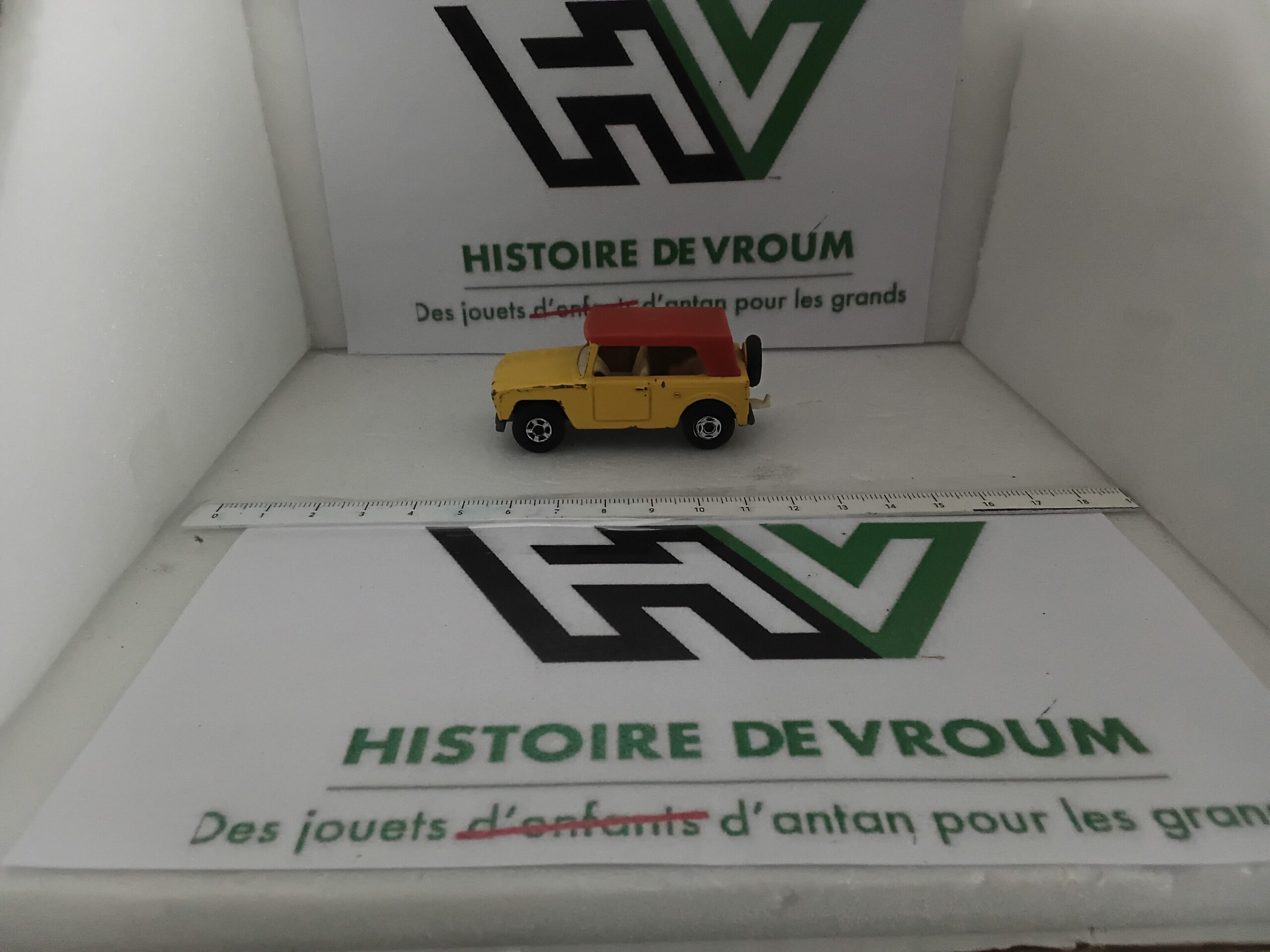 Field Car Matchbox Lesney N°18