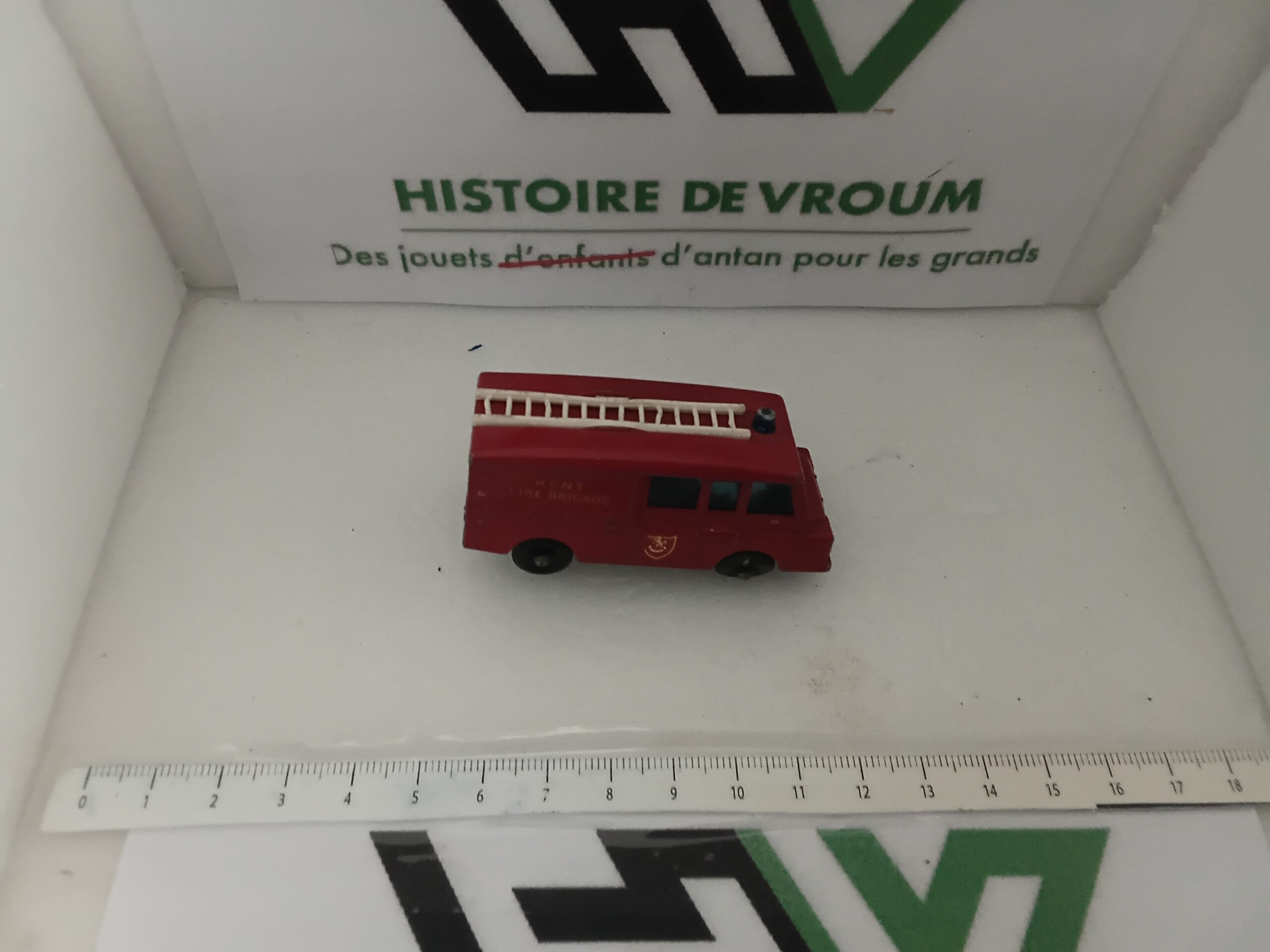 Land Rover Fire Truck Matchbox Lesney N°57 – Image 6