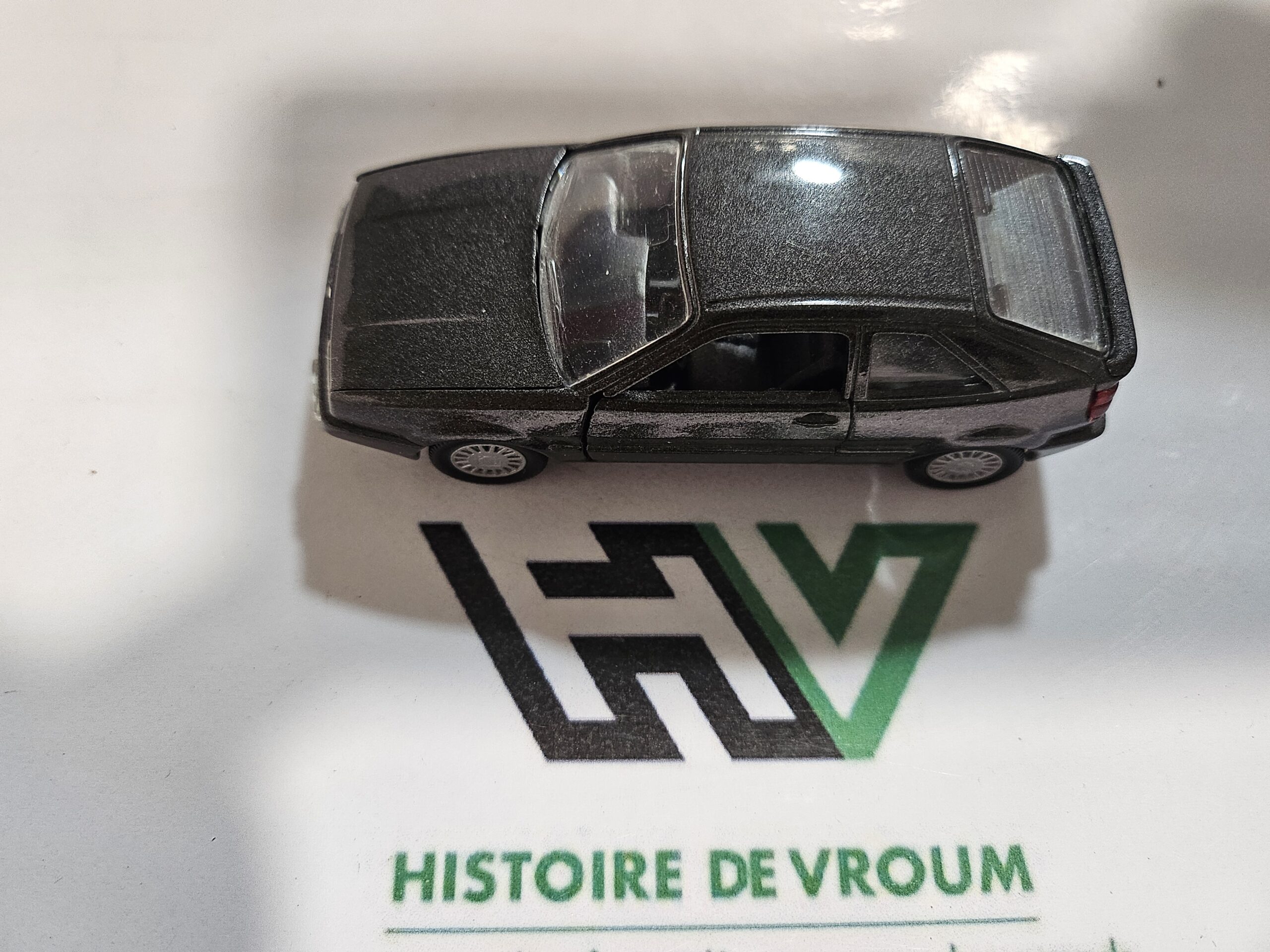 Miniature Volkswagen Corrado 1/43 Schabak Modell (Réf. 1013) - Boîte D'origine – Image 8