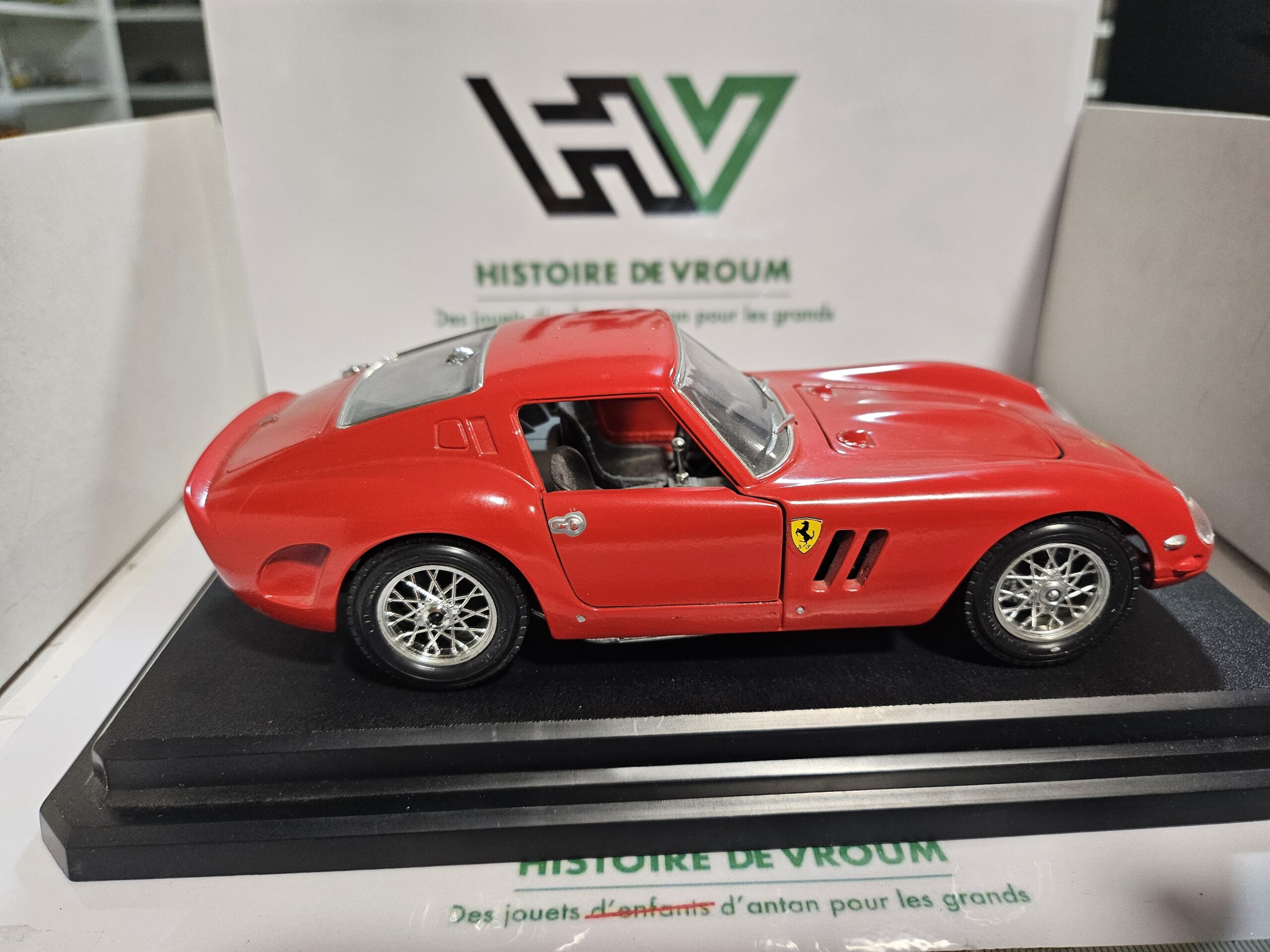 Bburago 1/24 – Ferrari 250 GTO (1962) – Réf. 1510 – Made in Italy avec Boîte – Image 3