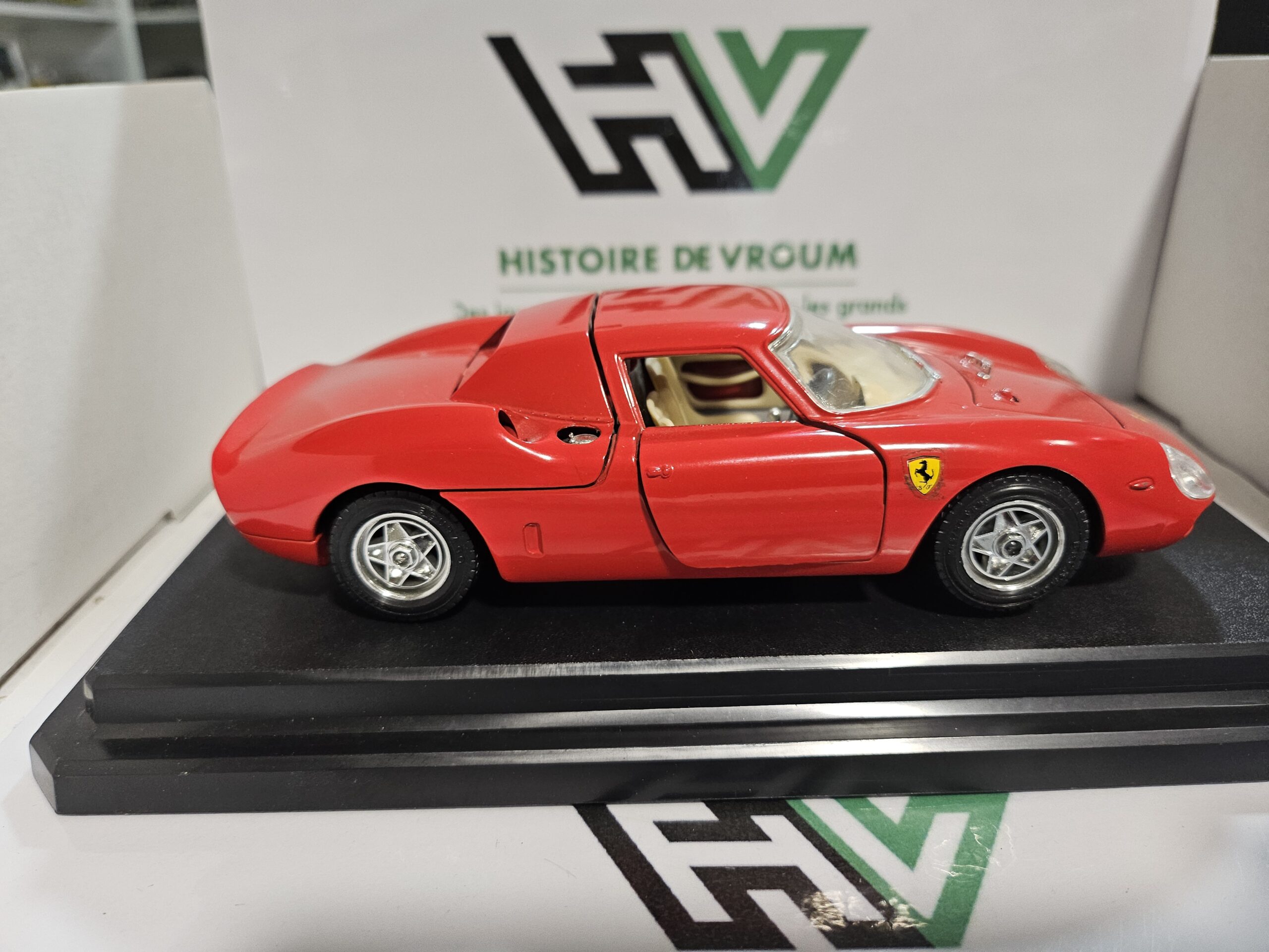 Bburago 1/24 – Ferrari 250 Le Mans (1965) – Réf. 0506 – Made in Italy avec Boîte – Image 4
