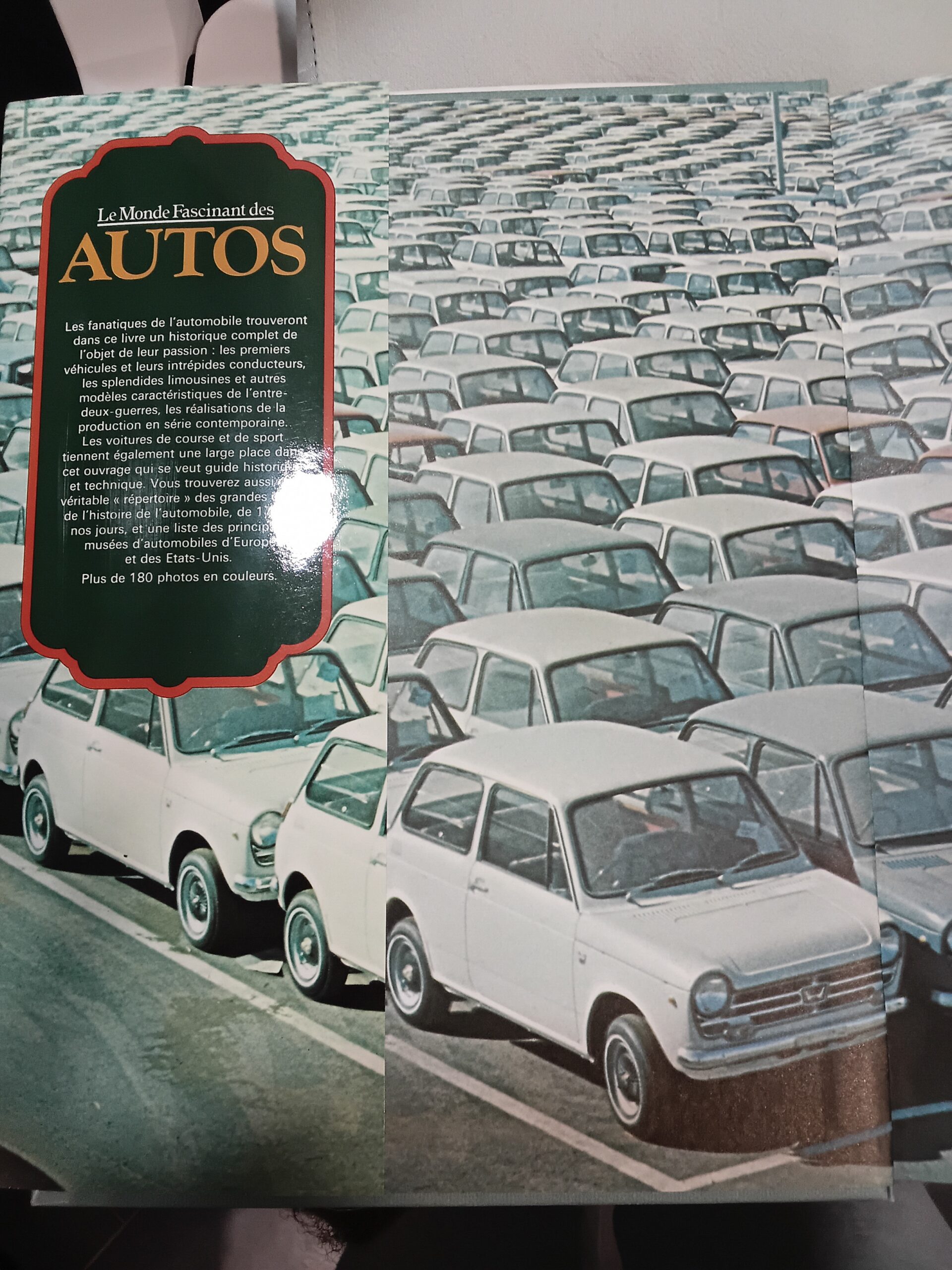 Livre Vintage « Le Monde Fascinant des AUTOS » par Peter Roberts (Éditions Gründ) – Image 5