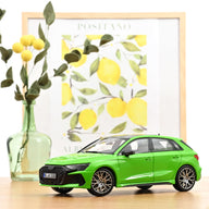Voiture Miniature Norev 1/18 — Audi RS 3 Sportback 2025 Vert Kyalami — Réf. 188390 – Image 2