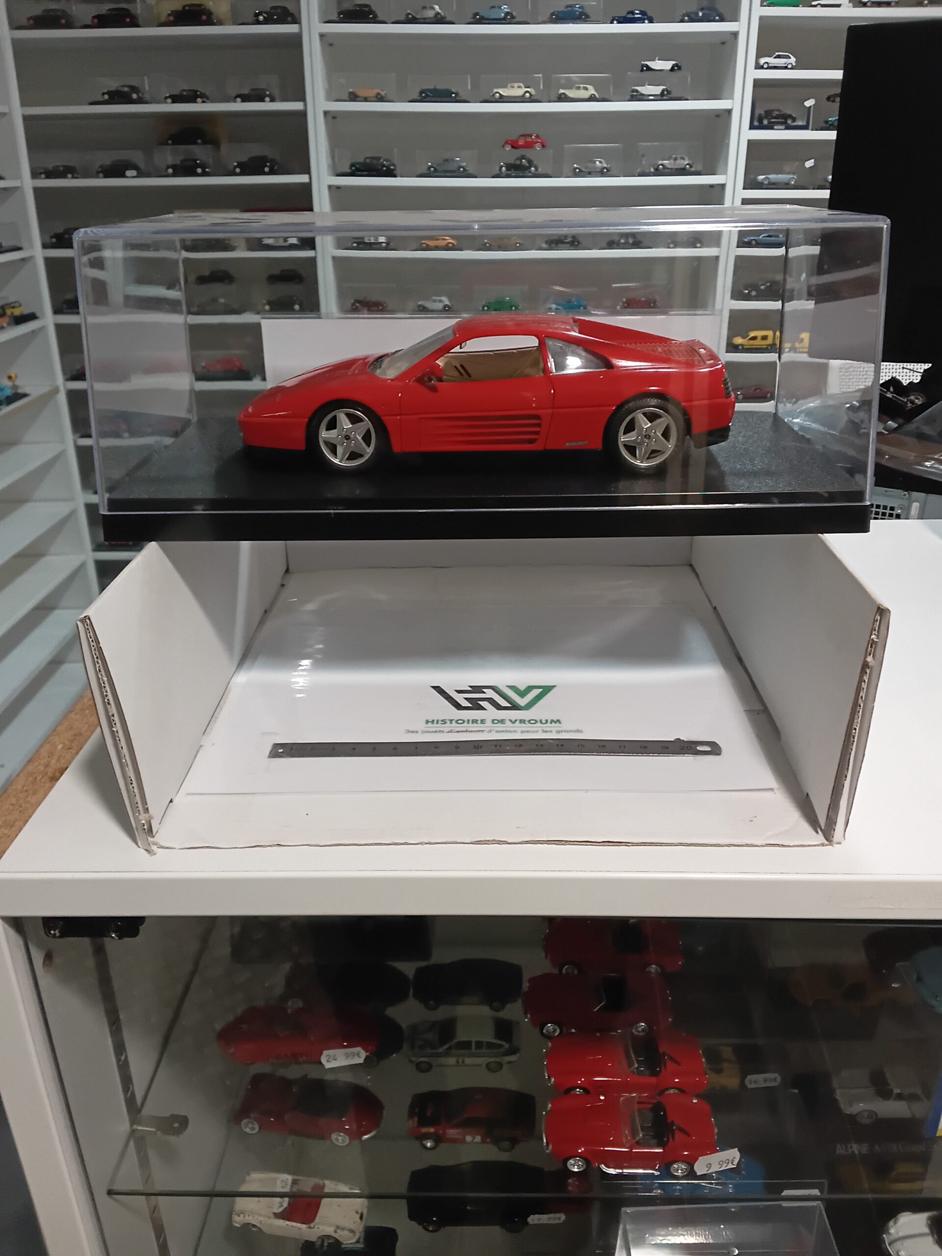 Miniature Ferrari 348 tb 1/18 Rouge (Rosso Corsa) – Vendue seule ou avec Boîte Vitrine – Image 2