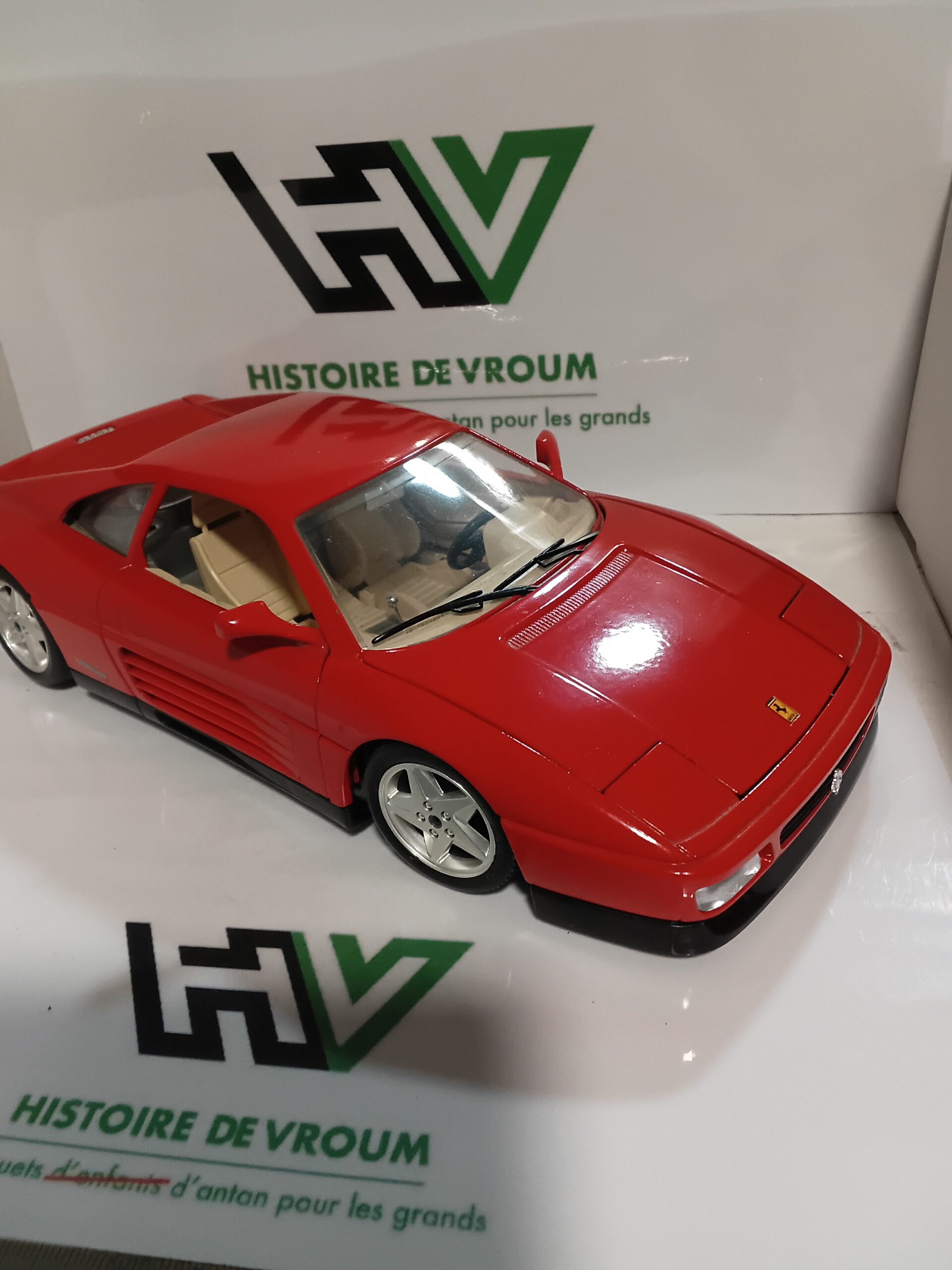 Miniature Ferrari 348 tb 1/18 Rouge (Rosso Corsa) – Vendue seule ou avec Boîte Vitrine – Image 5