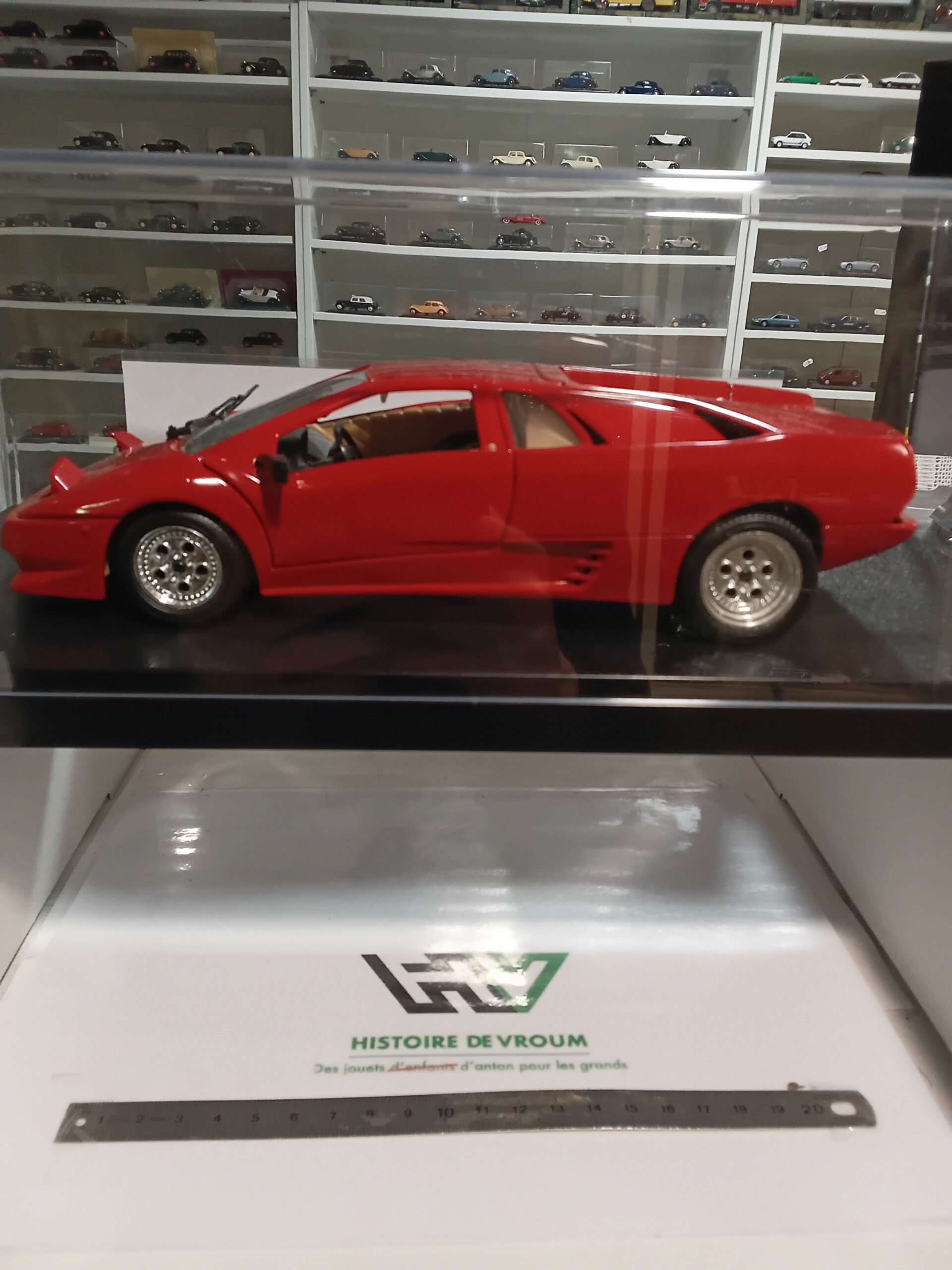 Miniature Lamborghini Diablo 1/18 Polistil – Vendue seule ou avec Boîte Vitrine