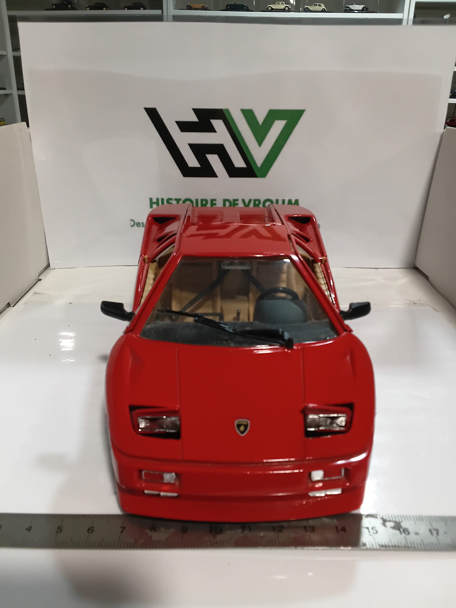 Miniature Lamborghini Diablo 1/18 Polistil – Vendue seule ou avec Boîte Vitrine – Image 4