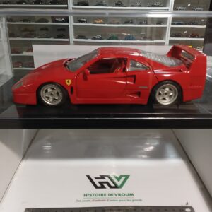 Miniature Ferrari F40 1/18 Bburago – Vendue seule ou avec Boîte Vitrine