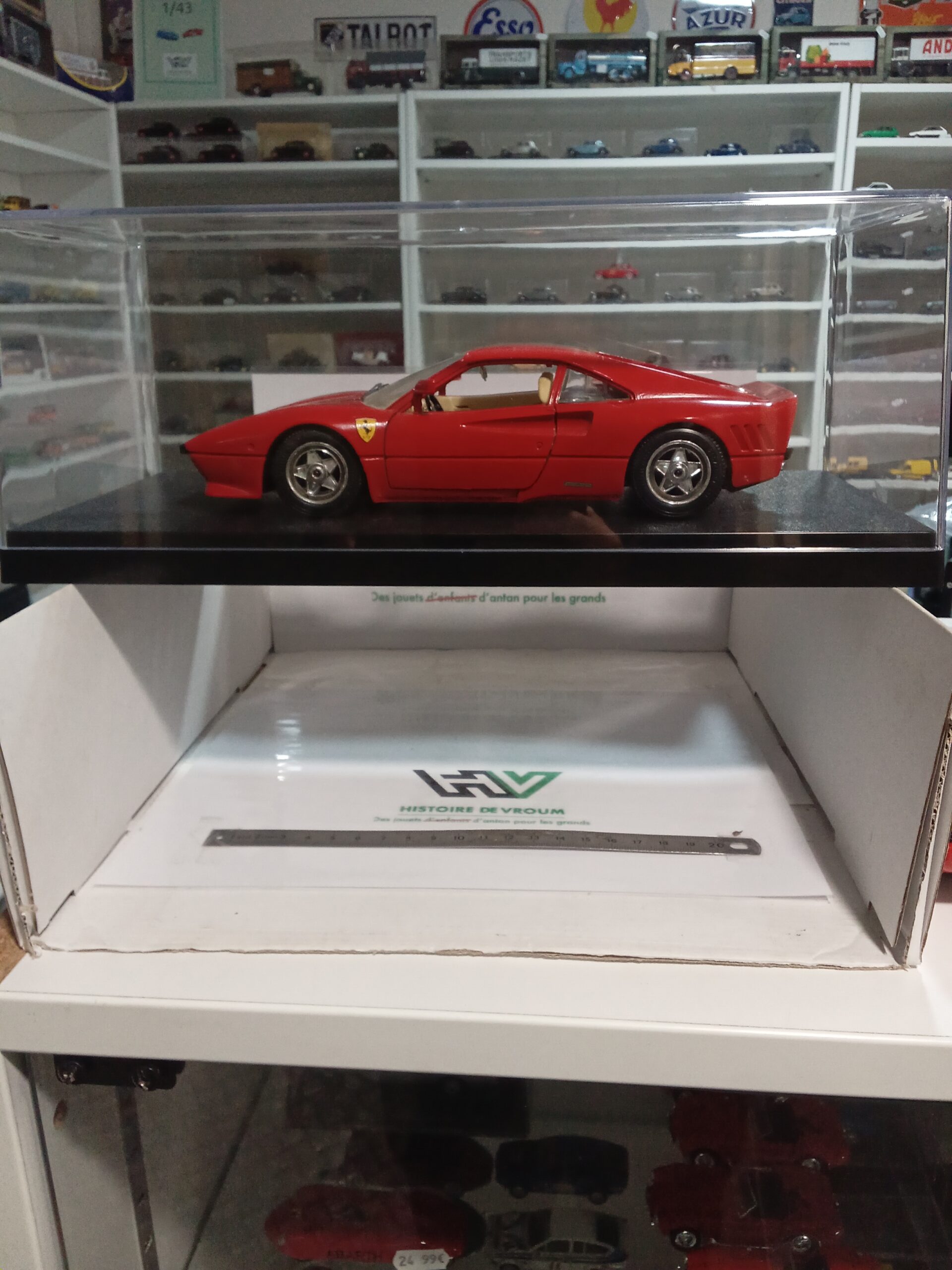 Miniature Ferrari 288 GTO 1/18 Rouge (Rosso Corsa) – Vendue seule ou avec Boîte Vitrine