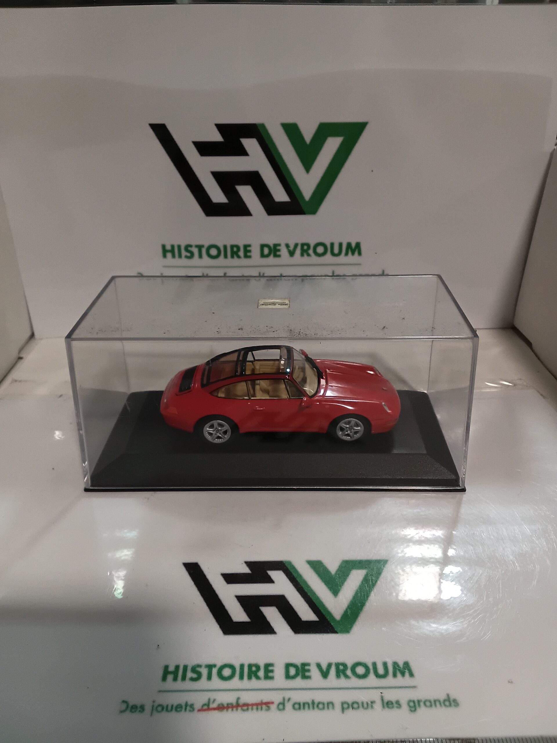 Porsche 911 Targa 1995 Rouge - Minichamps 1/43 – Image 4
