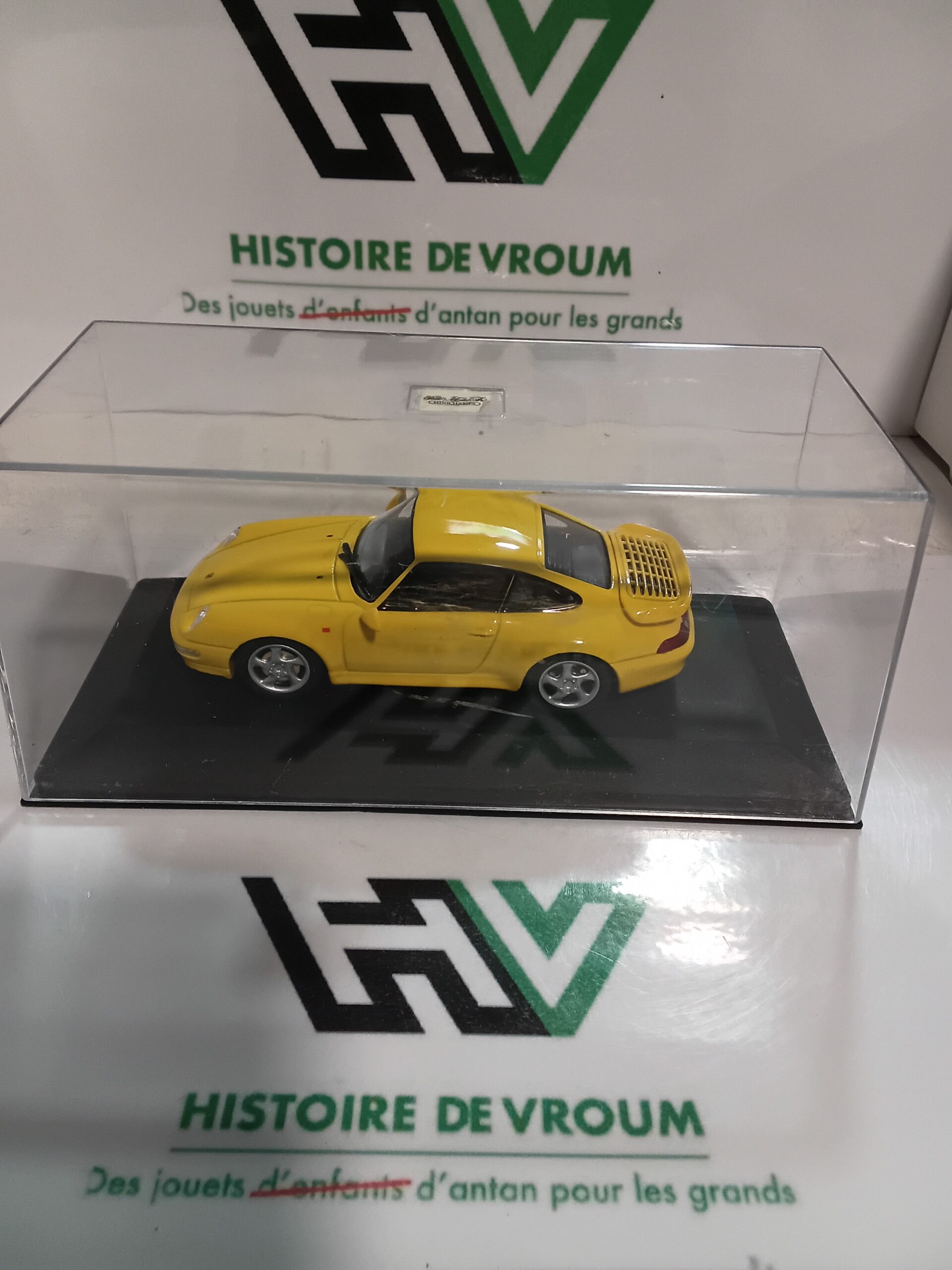 Porsche 911 (993) Turbo 1995 Jaune - Minichamps 1/43 – Image 3
