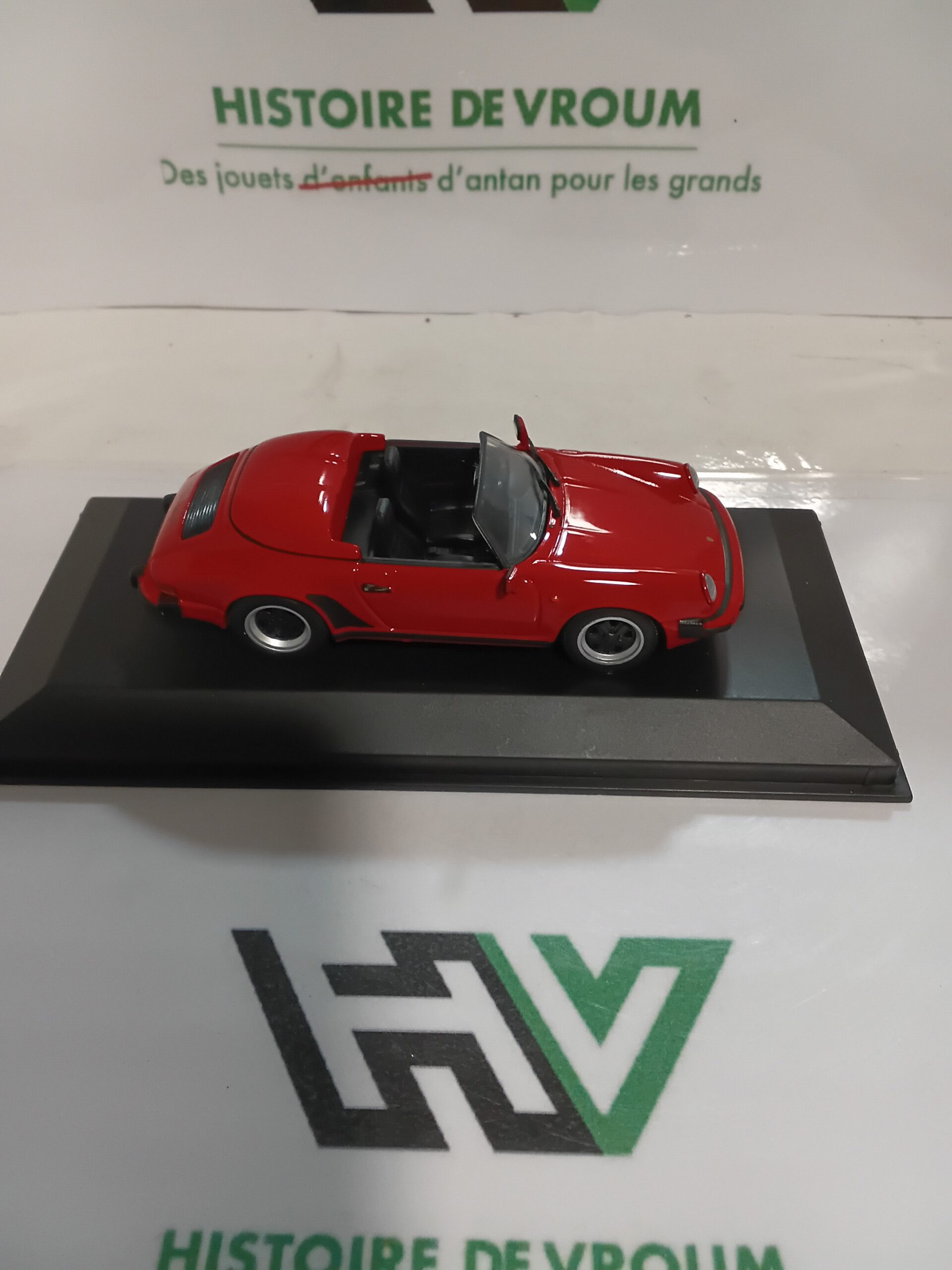 Porsche 911 Speedster 1988 Rouge - Minichamps 1/43 – Image 6