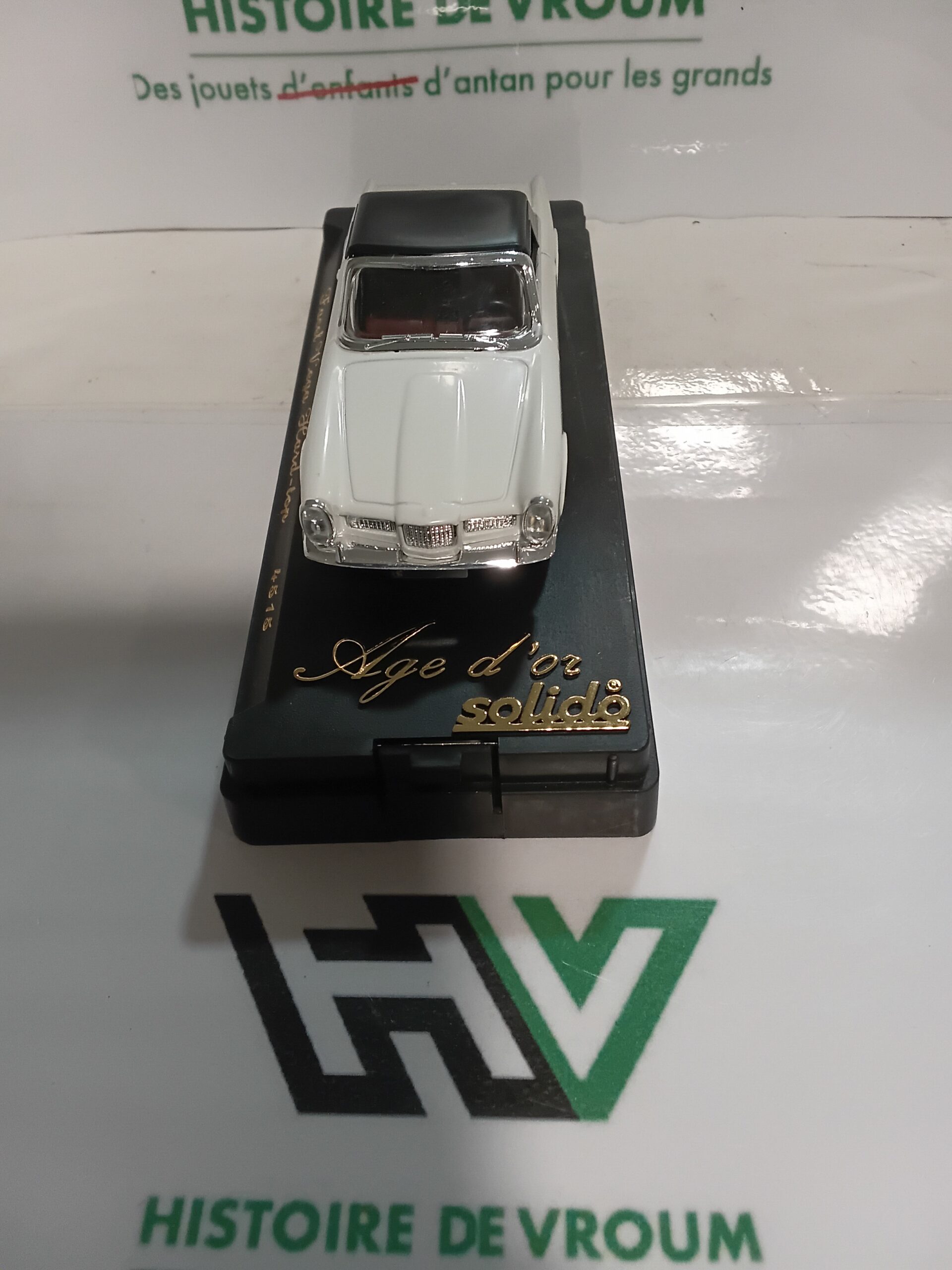 Facel Vega Hard-Top Blanche et Noire - Solido "Âge d’Or" (Réf. 4515) 1/43 – Image 3