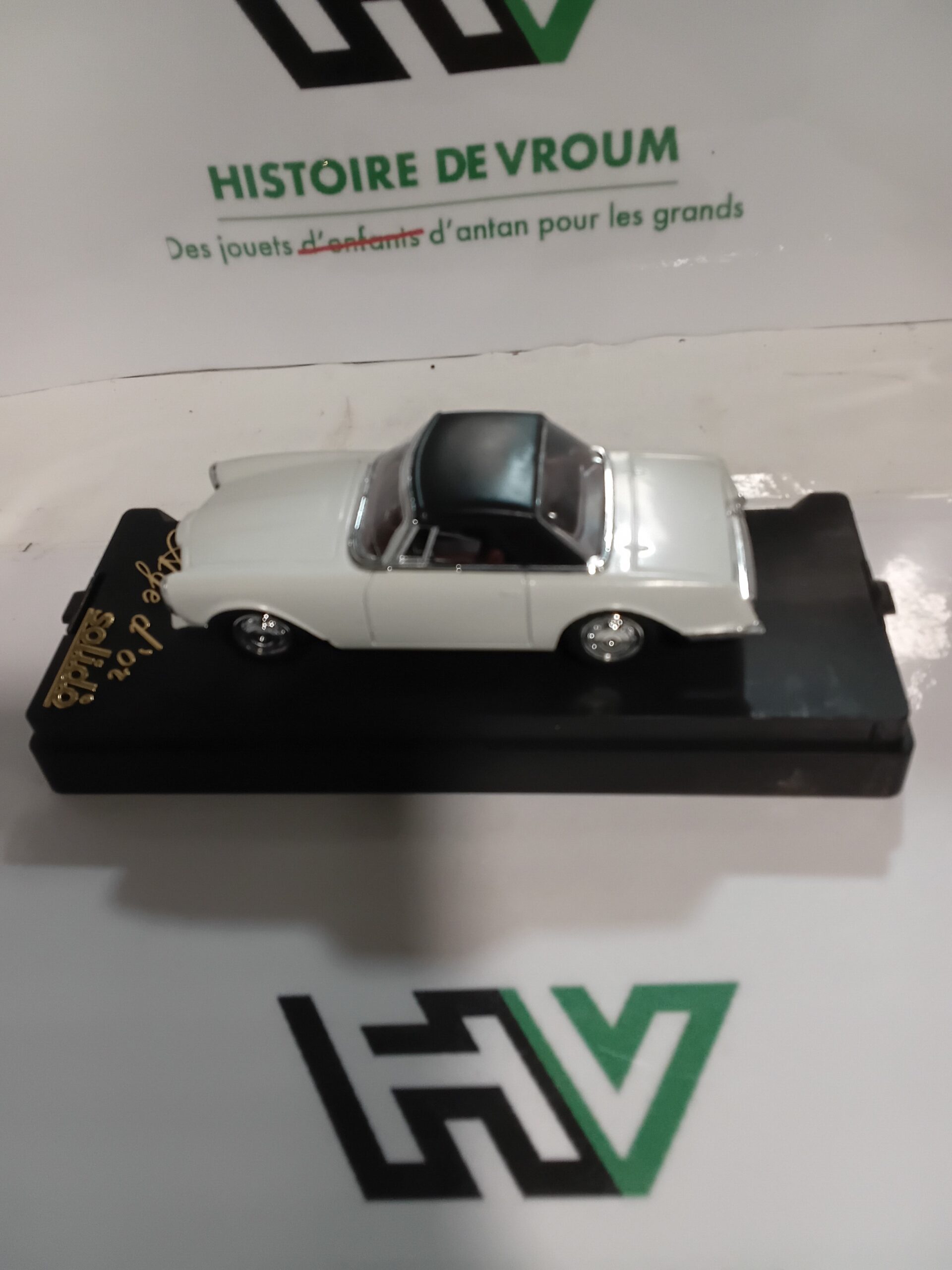 Facel Vega Hard-Top Blanche et Noire - Solido "Âge d’Or" (Réf. 4515) 1/43 – Image 5