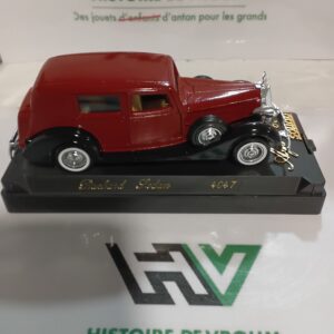 Packard Sedan 1937 Bicolore Rouge et Noir - Solido "Âge d’Or" (Réf. 4047) 1/43