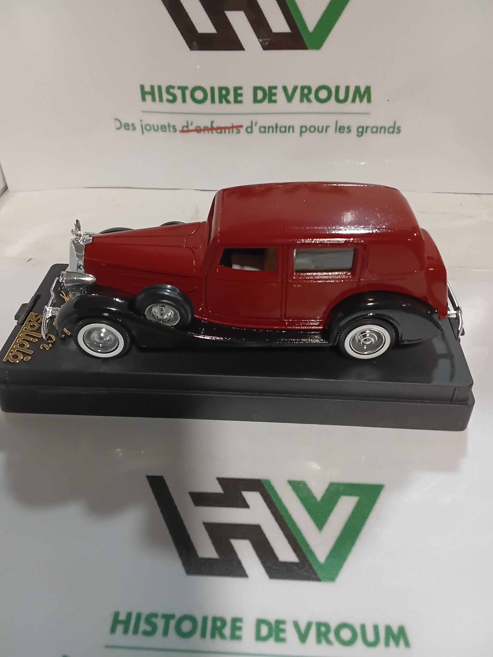 Packard Sedan 1937 Bicolore Rouge et Noir - Solido "Âge d’Or" (Réf. 4047) 1/43 – Image 5