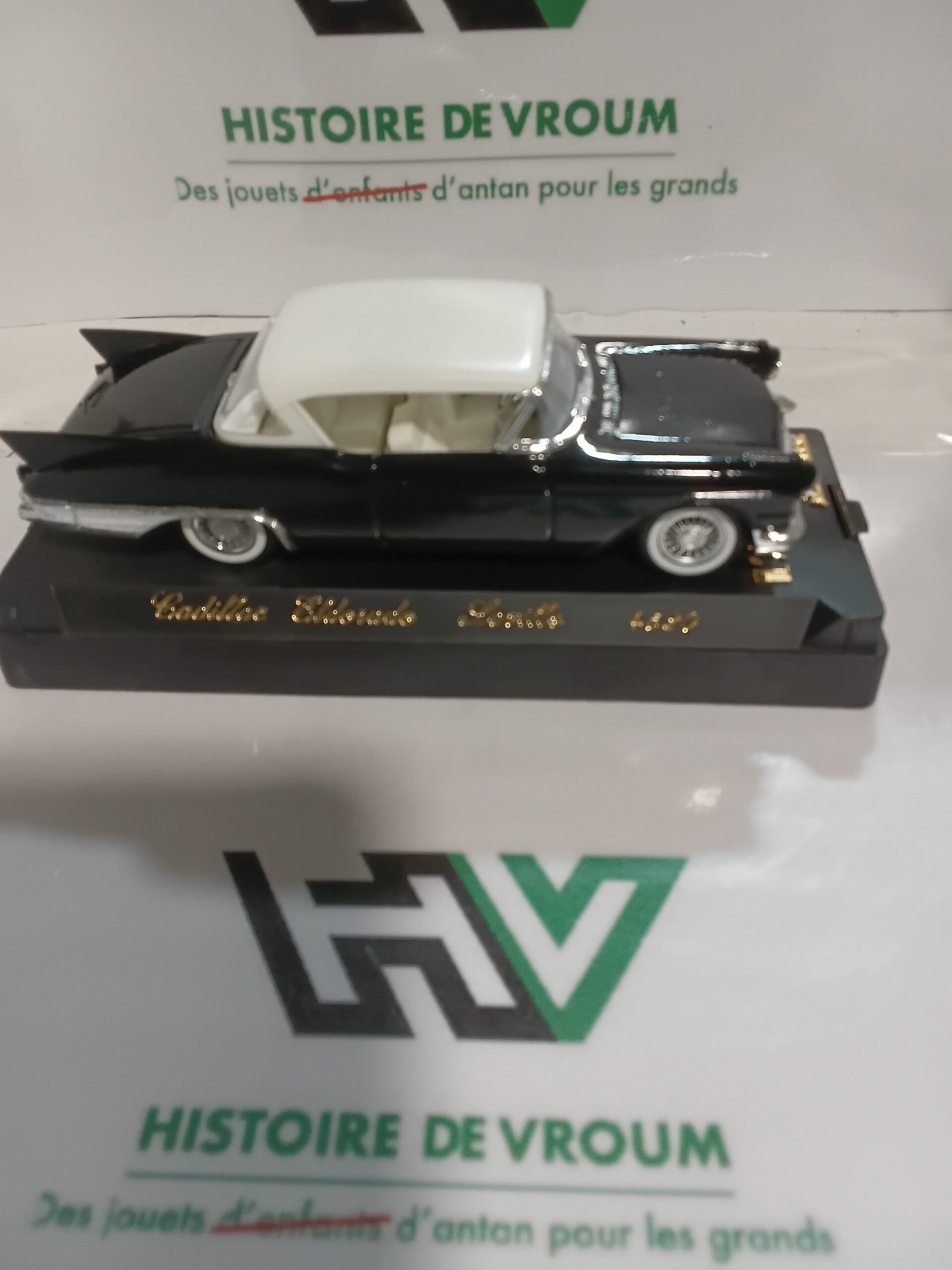 Cadillac Eldorado Seville Noire et Blanche - Solido "Âge d’Or" (Réf. 4520) 1/43 – Image 2