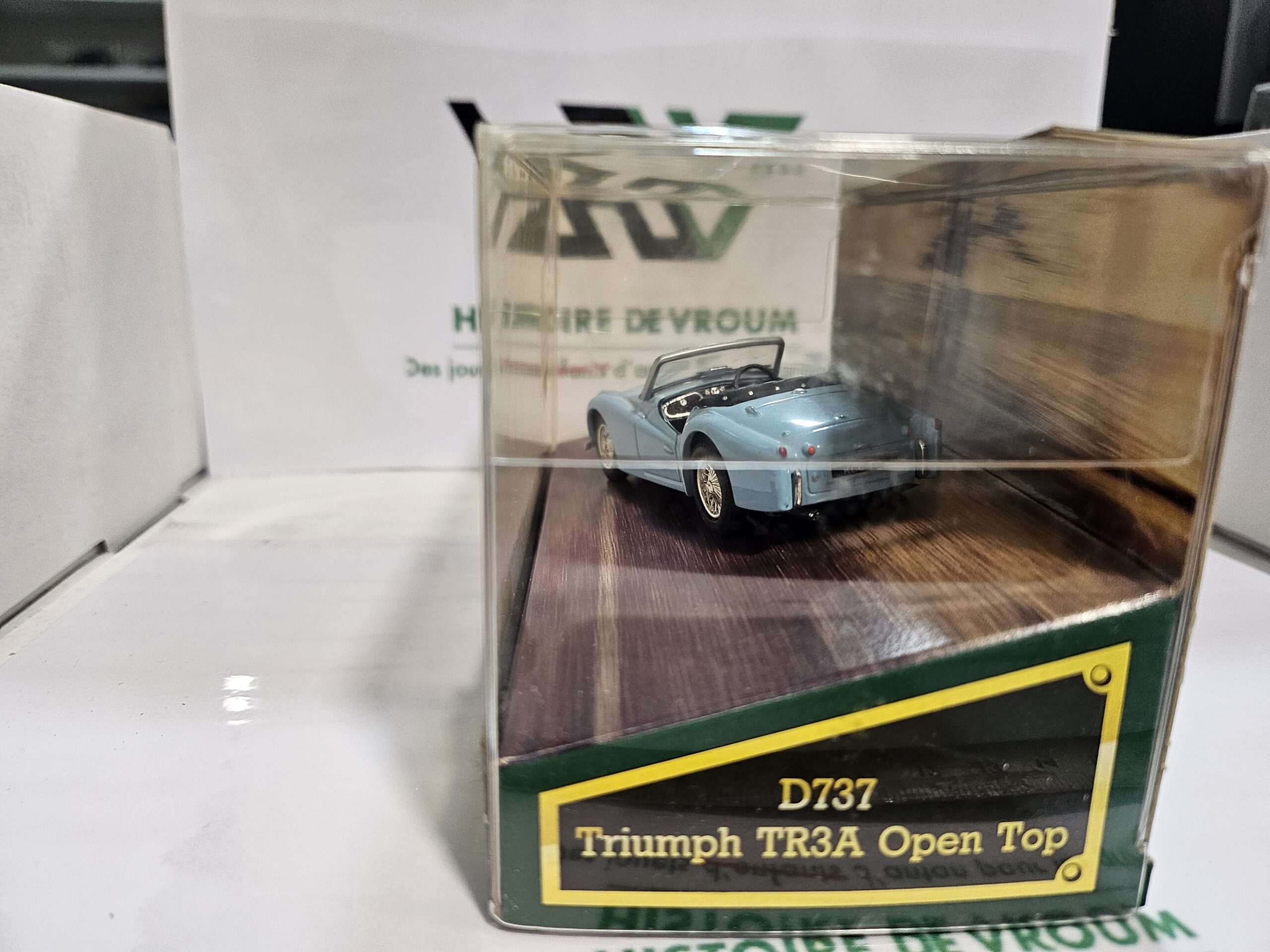 Miniature Corgi Classic Models - Triumph TR3A Open Top (Réf. D737) - Échelle 1/43 – Image 7