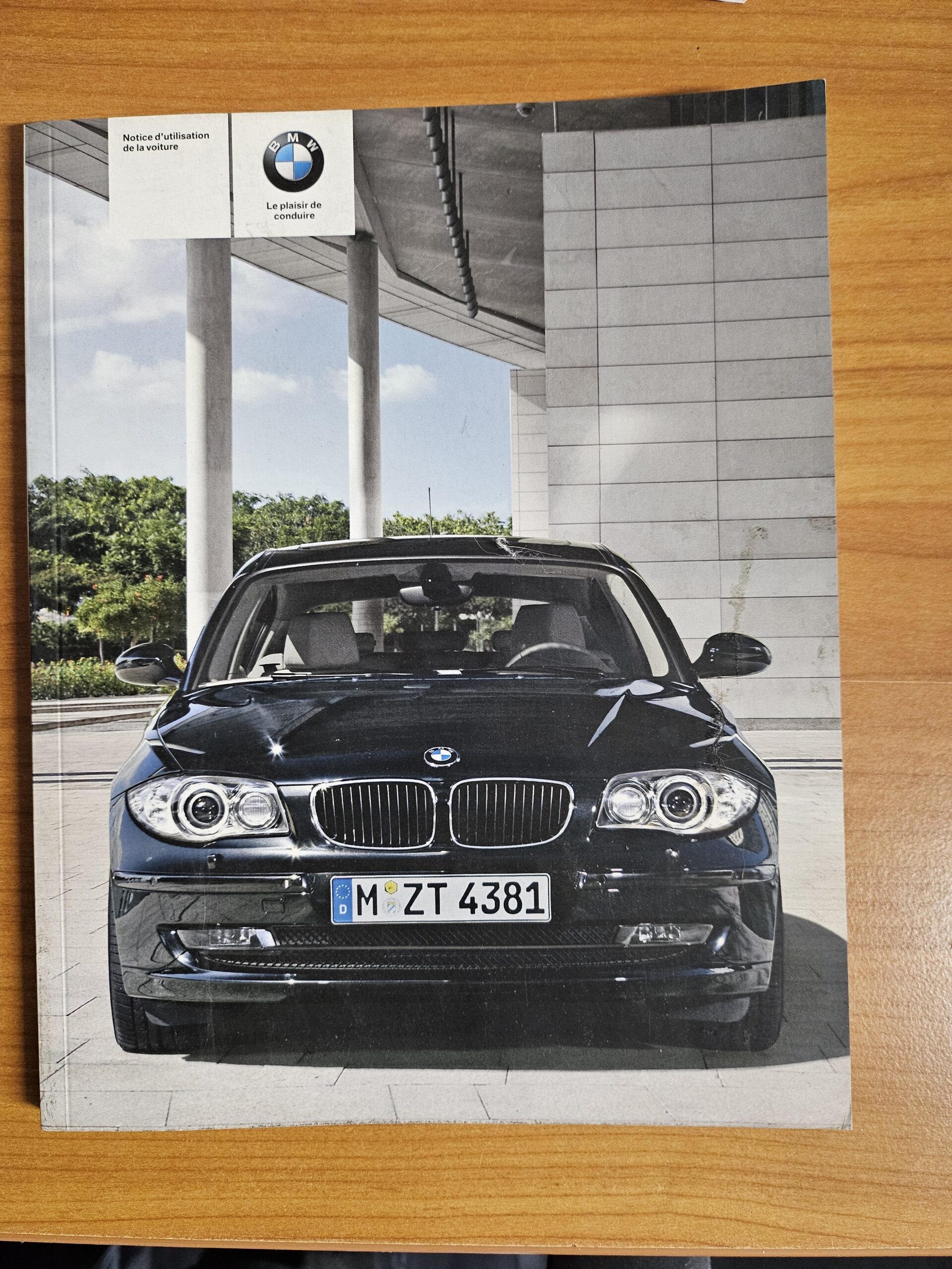 Notice d'utilisation d'origine BMW Série 1 (Manuel de bord E81 / E87)