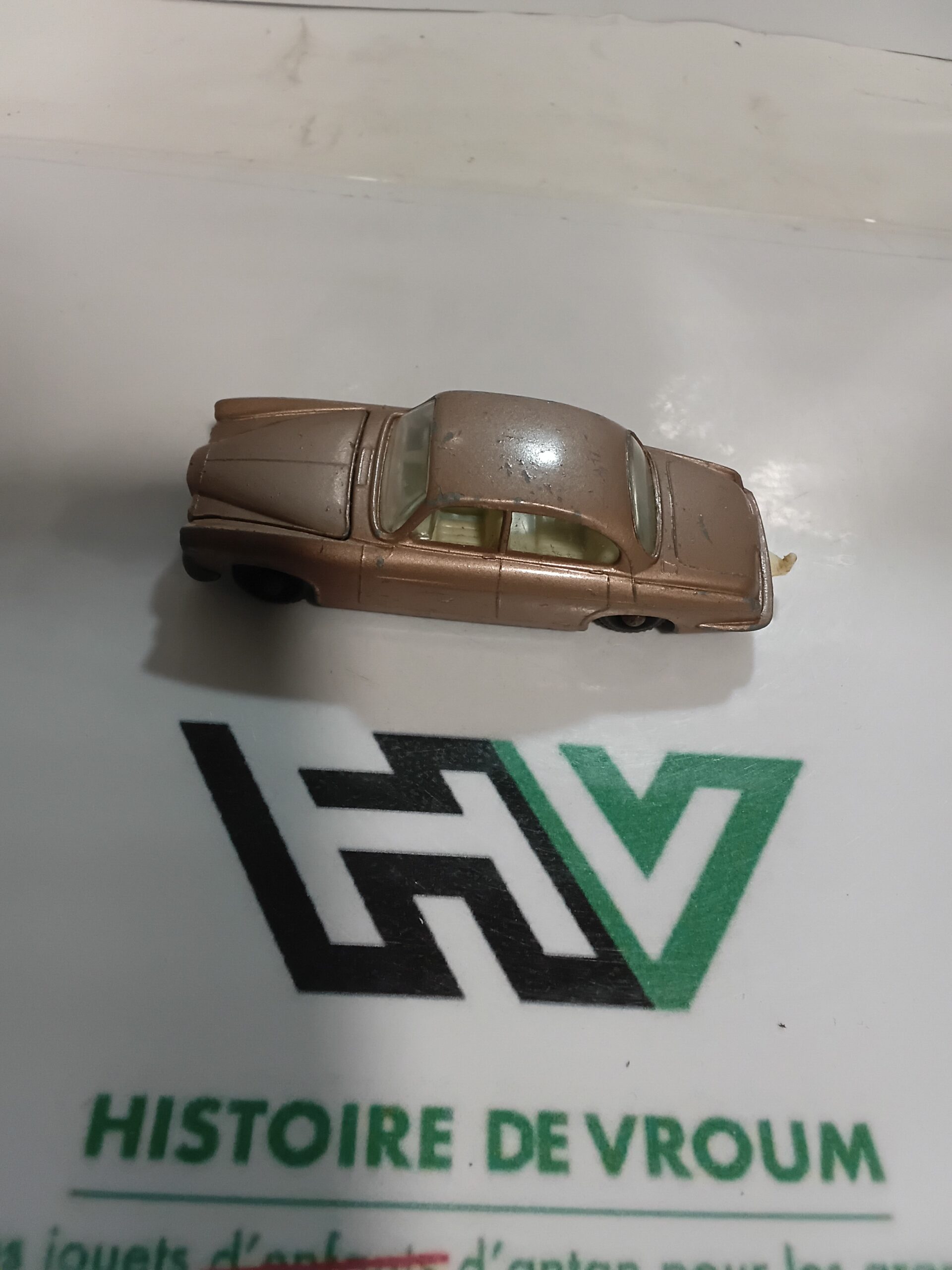 Voiture Miniature Matchbox Lesney N° 28 - Jaguar Mark 10 / MK X (Made in England)