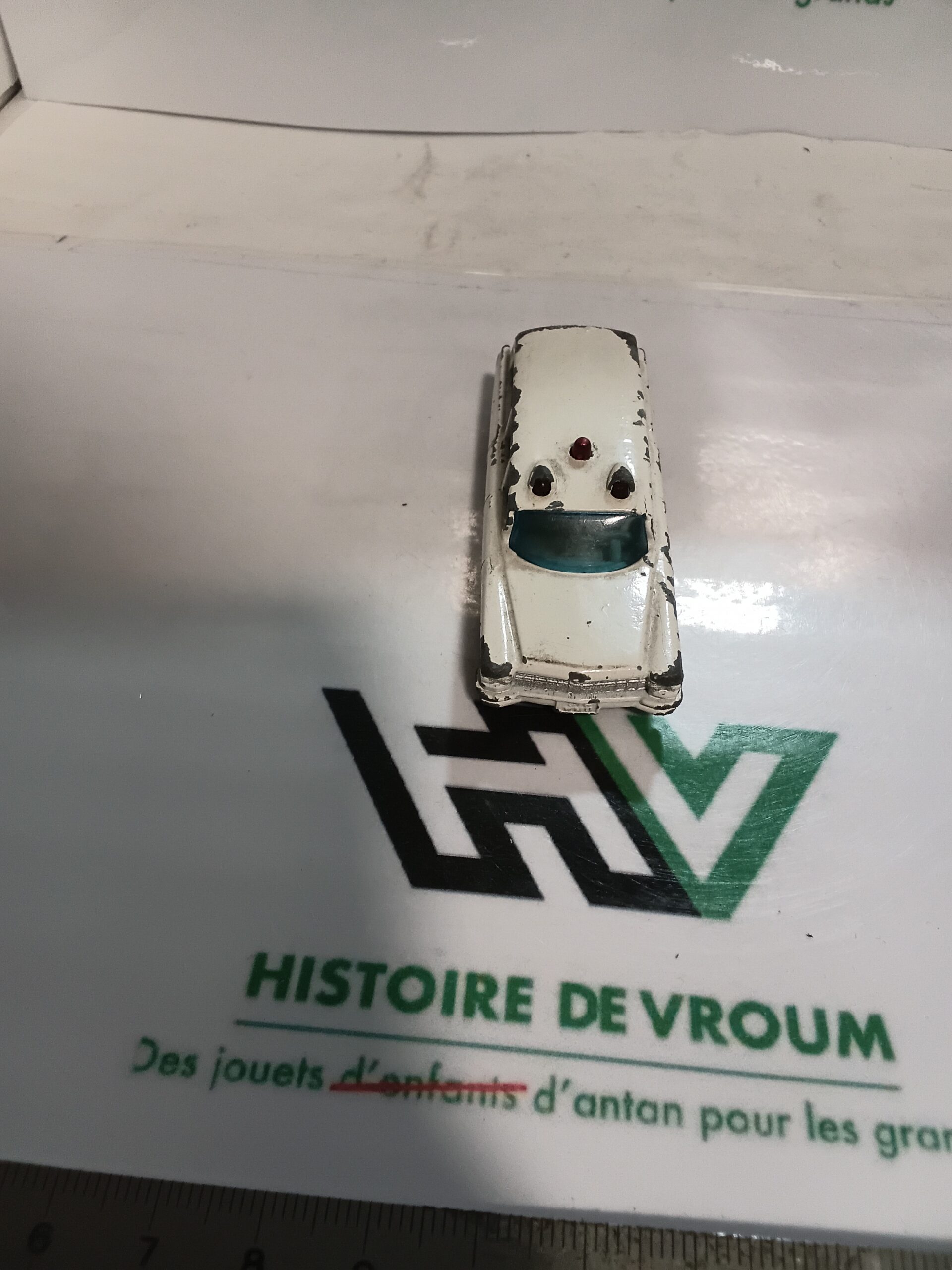 Voiture Miniature Matchbox Lesney N° 54 - S&S Cadillac Ambulance (Made in England) – Image 3