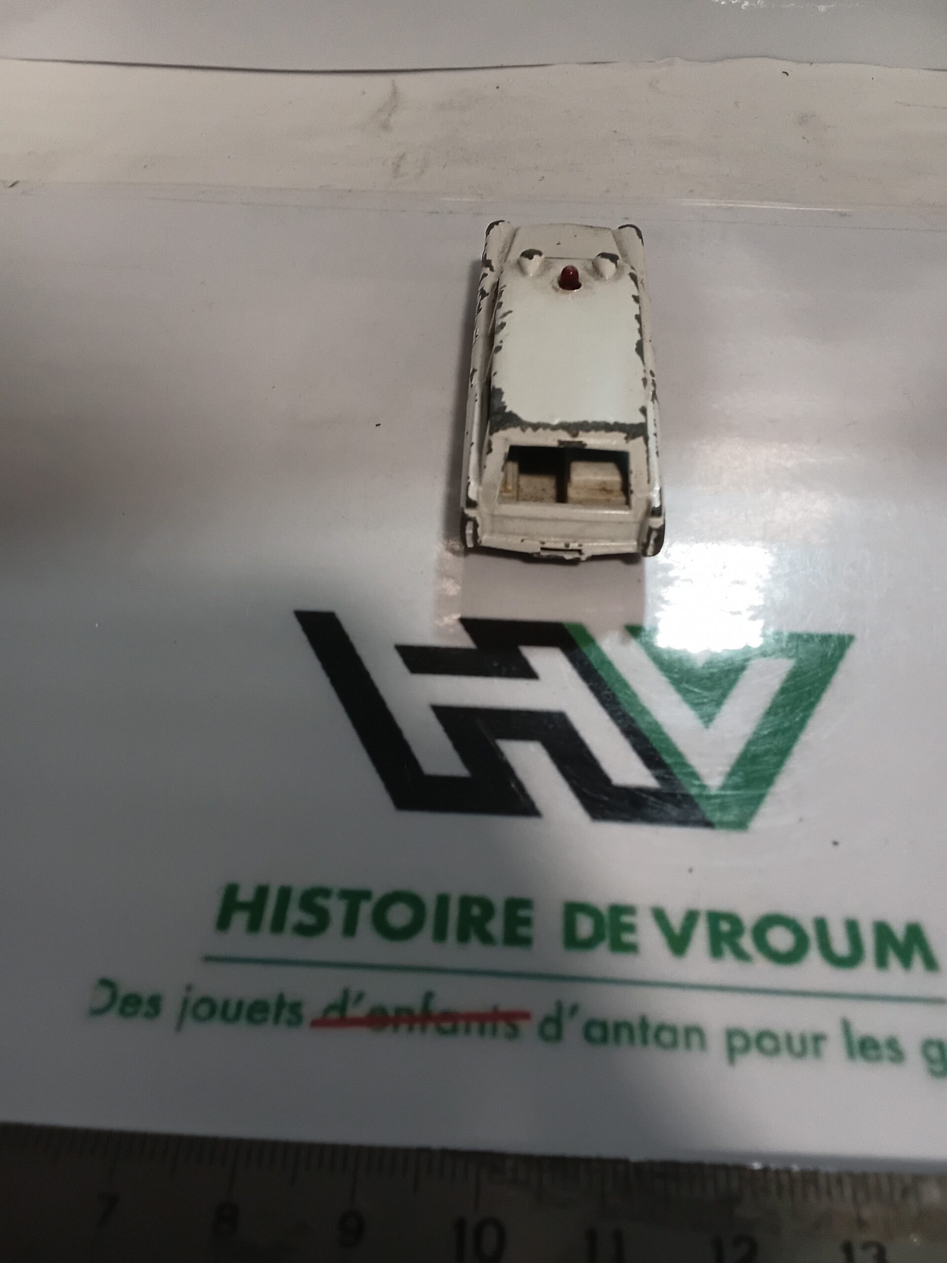 Voiture Miniature Matchbox Lesney N° 54 - S&S Cadillac Ambulance (Made in England) – Image 5