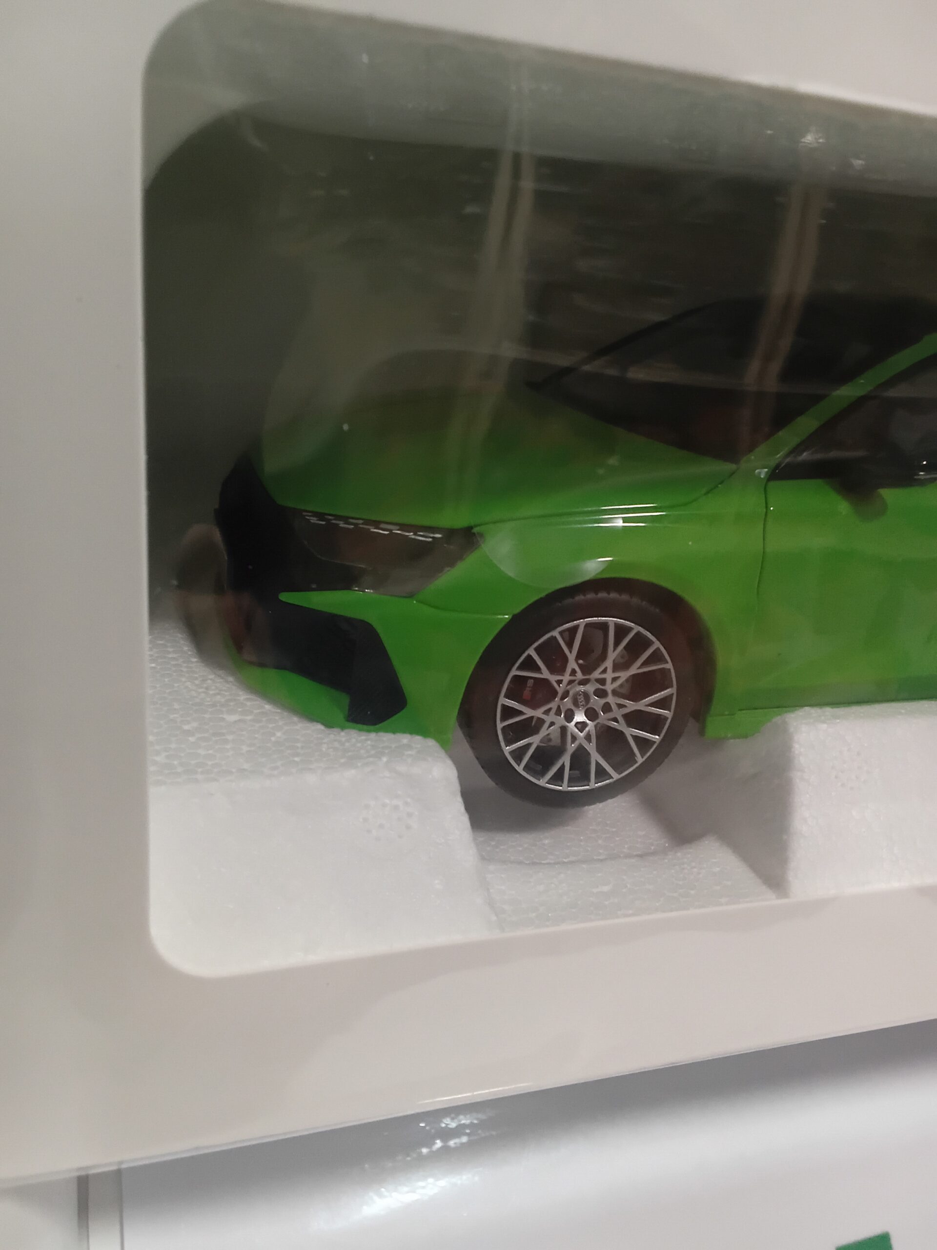 Voiture Miniature Norev 1/18 — Audi RS 3 Sportback 2025 Vert Kyalami — Réf. 188390 – Image 6