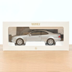 Mercedes-Benz CLK Coupé Avantgarde (C208) 1997 Gris Métallisé 1/18 – Norev (Réf. 183335) – Neuve avec ouvrants