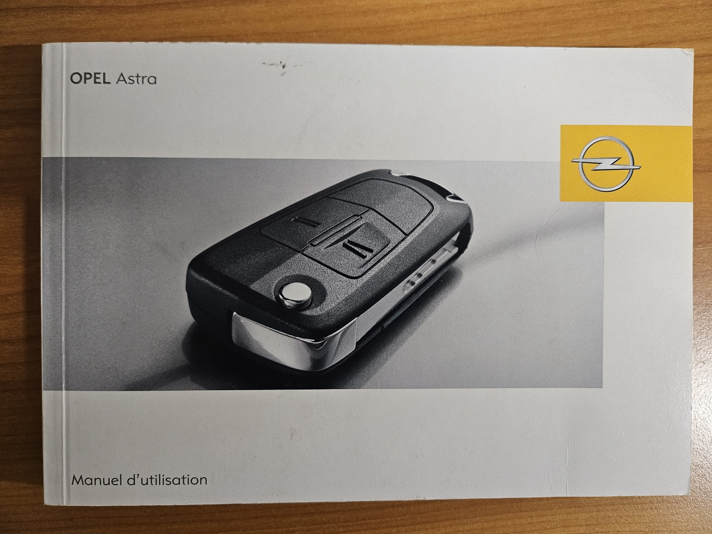 Manuel d'utilisation / Notice d'origine Opel Astra (en Français)