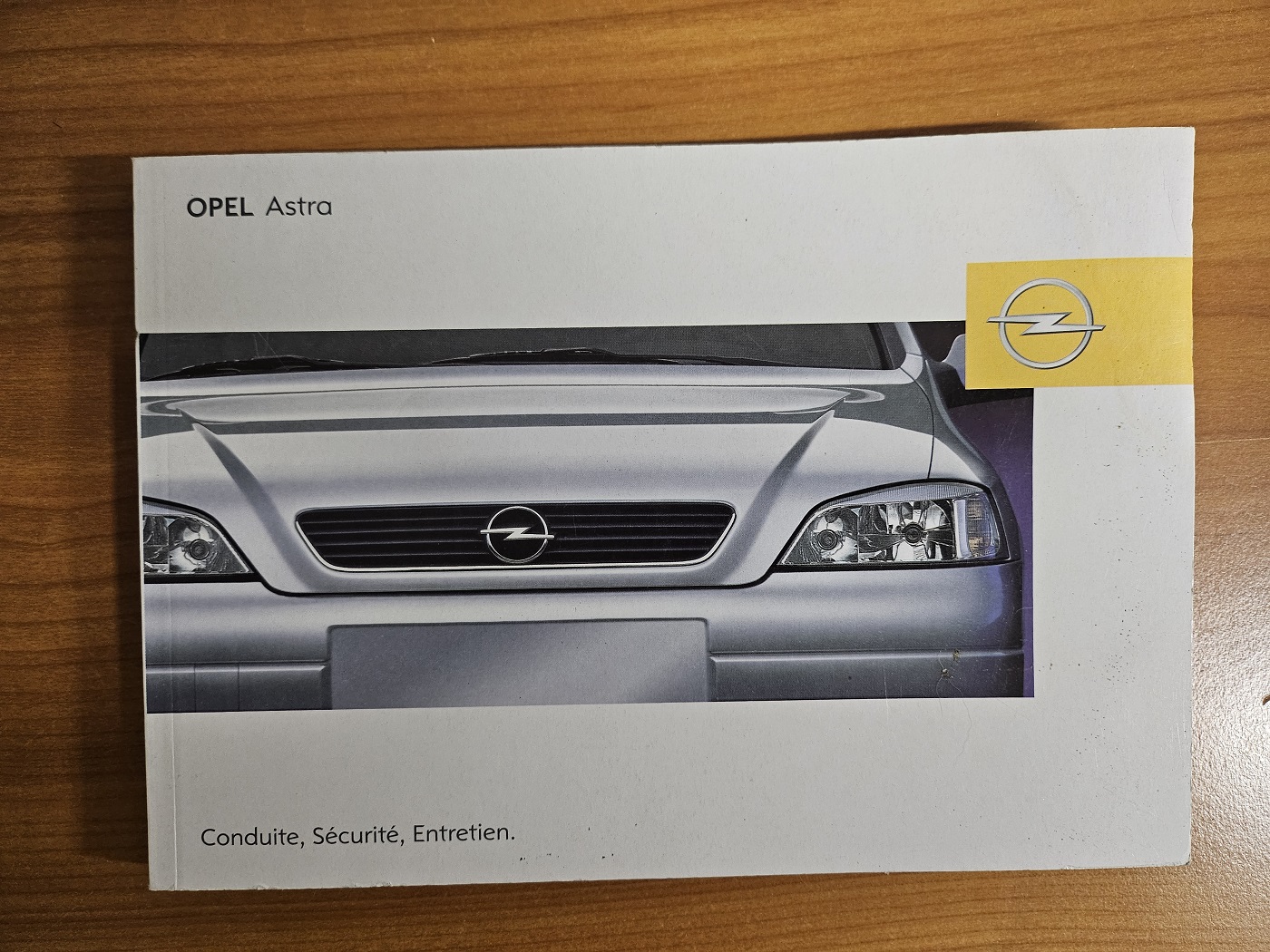 Manuel d'utilisation / Notice d'origine Opel Astra (en Français) (1)