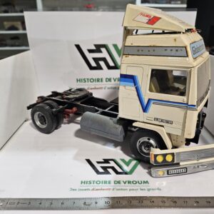 Lot 2 Maquettes Camions Volvo Italeri (Échelle 1/24) - À restaurer + Stock de pièces