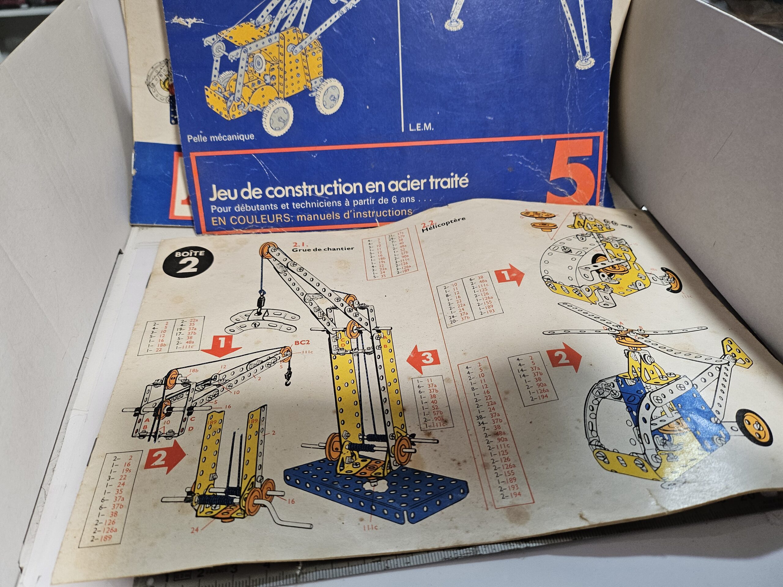 Lot Vintage Meccano - Manuels d'instructions (Boîtes 2, 3, 5) + Pièces en vrac – Image 8